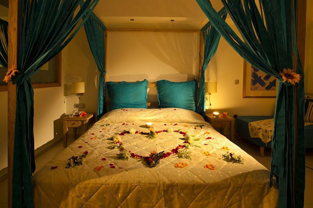 Oceanis Beach & Spa Resort 帕萨里迪 外观 照片