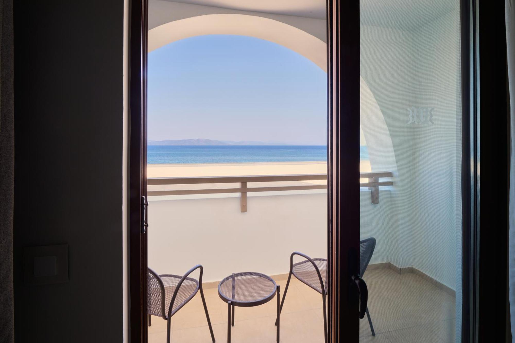 Oceanis Beach & Spa Resort 帕萨里迪 外观 照片