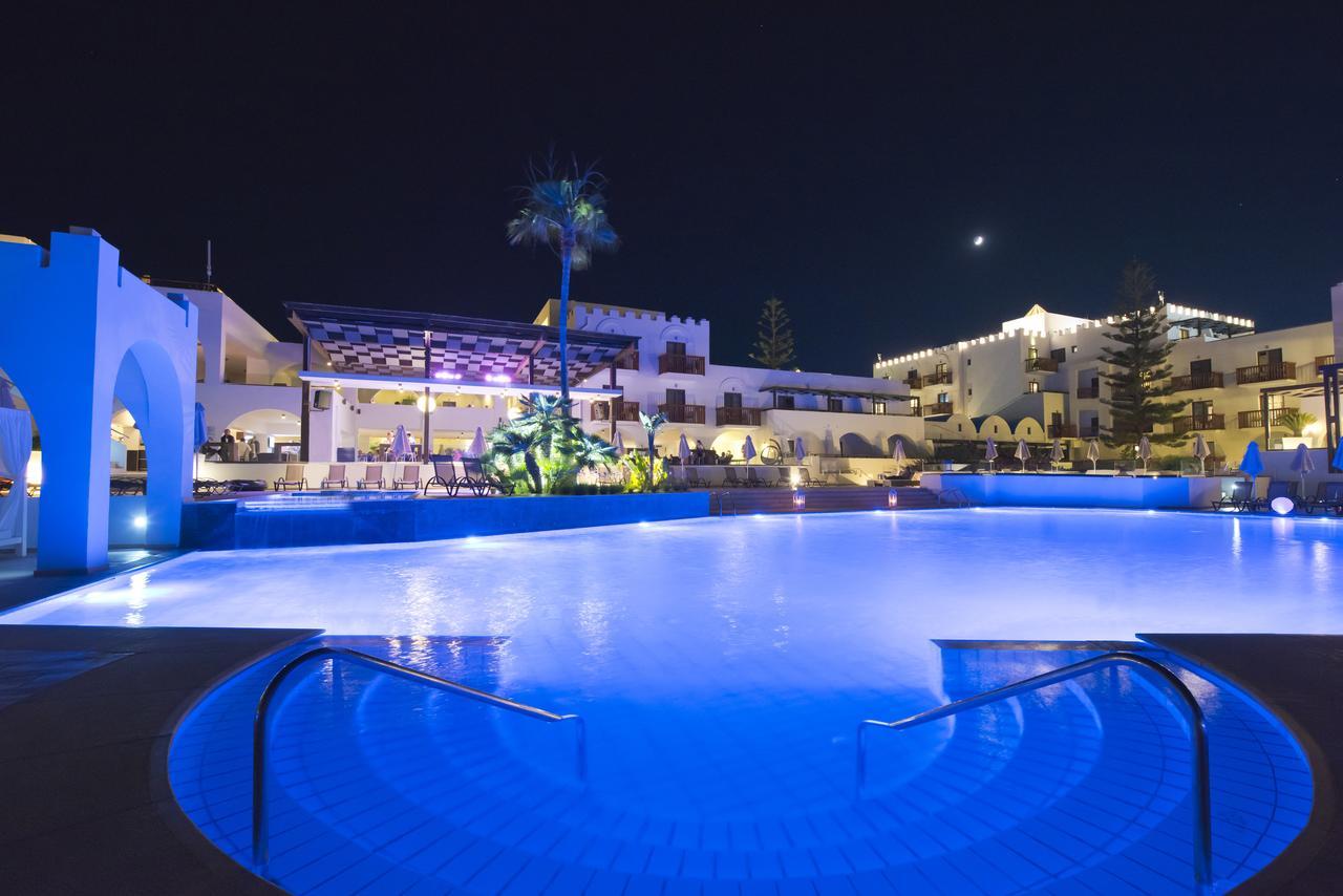 Oceanis Beach & Spa Resort 帕萨里迪 外观 照片