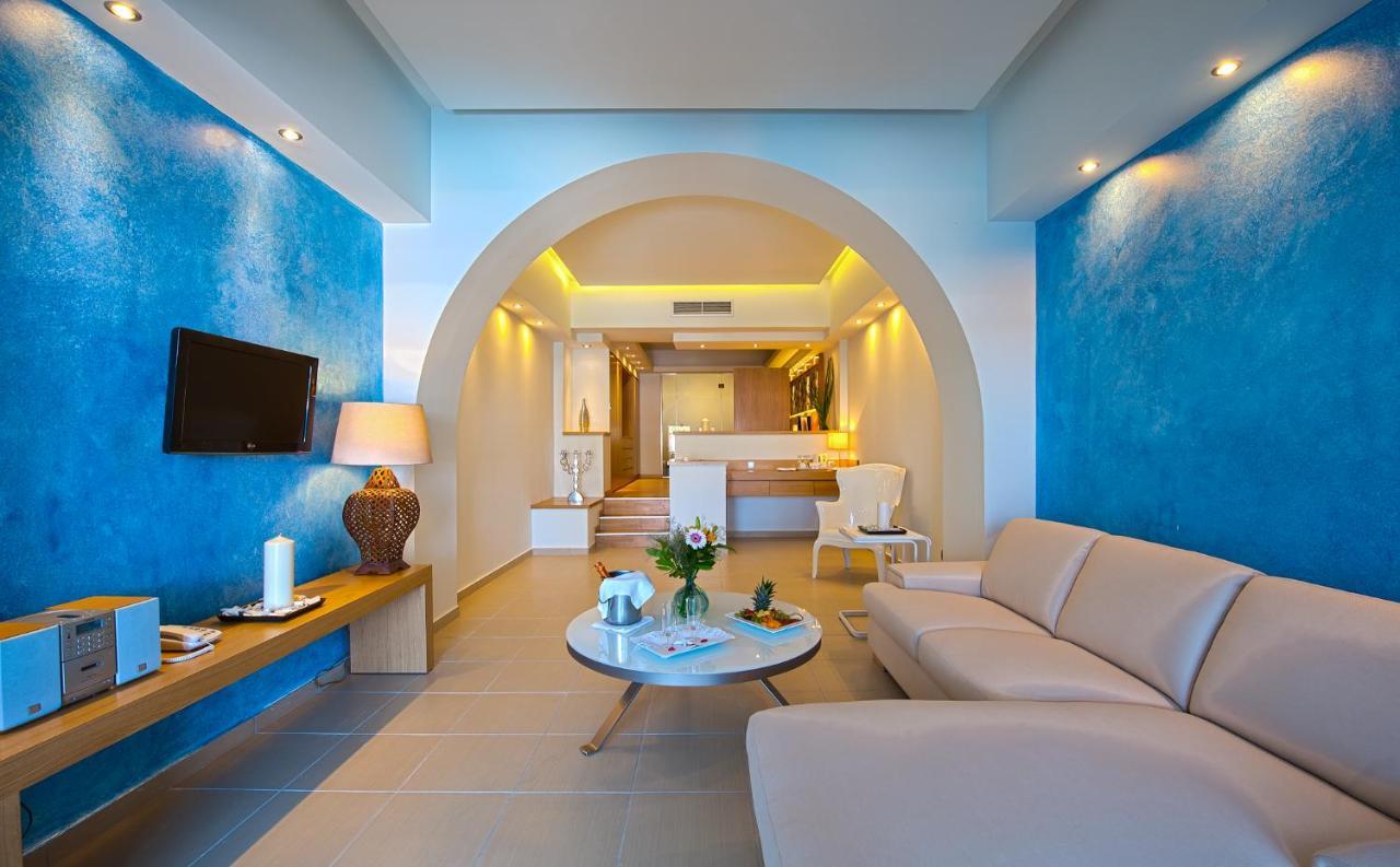 Oceanis Beach & Spa Resort 帕萨里迪 外观 照片